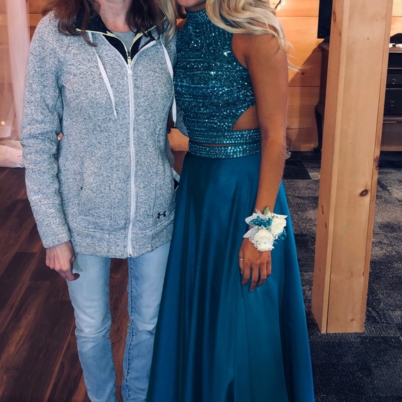 Sherri Hill Dresses & Skirts - Sherri Hill Jade Prom Dress